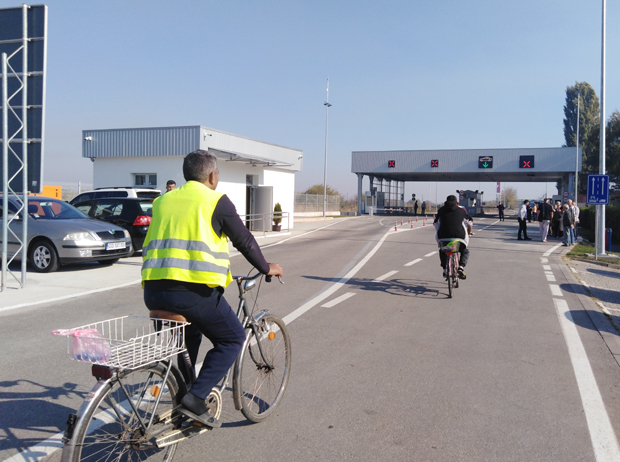 Завршен гранични прелаз: Преко Накова и дан и ноћ